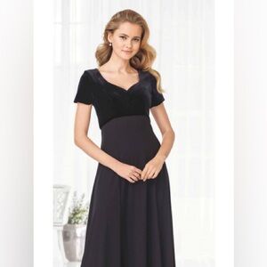 Stage Accents Women Black Long Formal Performance Choir Dress Velvet Top